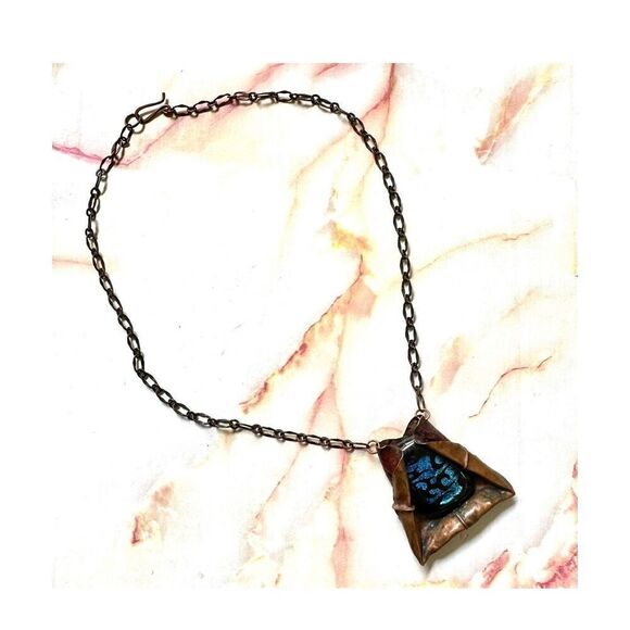 Copper tone blue glass pendant necklace - Picture 2 of 8